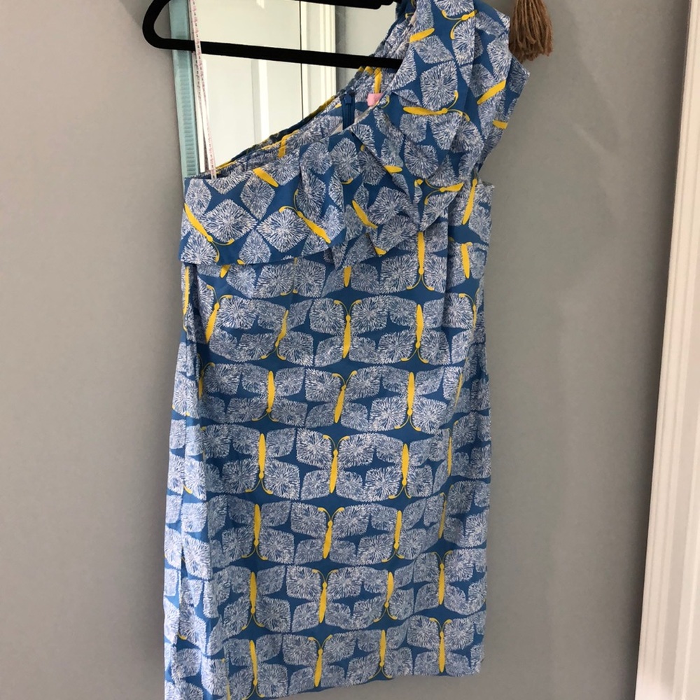 Lilly Pulitzer 10 butterfly 🦋 one shoulder dress